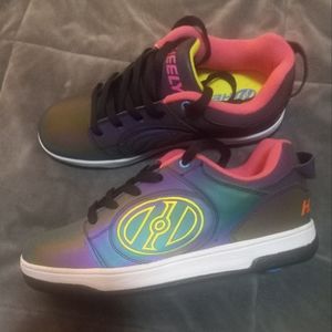 Heelys holographic skate shoes